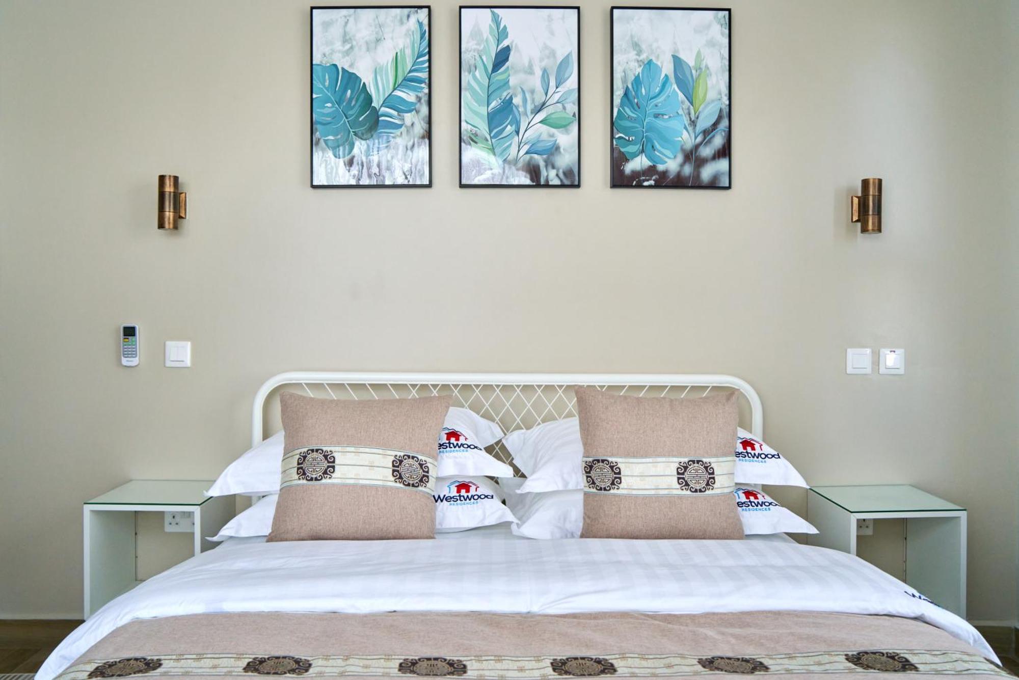 ארושה Westwood Residences מראה חיצוני תמונה