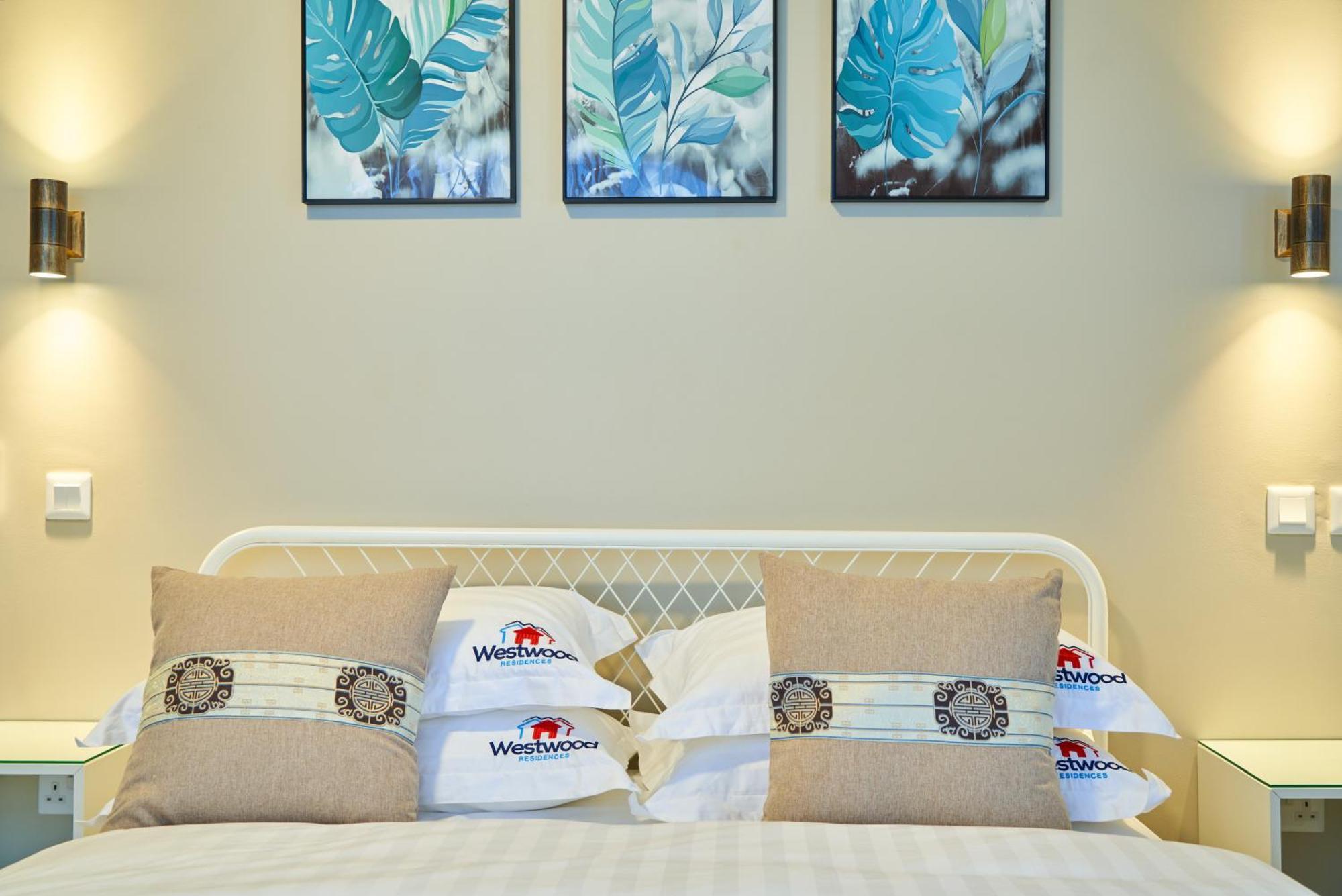 ארושה Westwood Residences מראה חיצוני תמונה