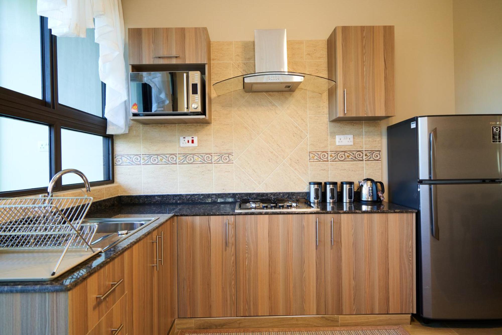 ארושה Westwood Residences מראה חיצוני תמונה